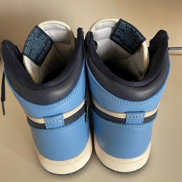 Nike Air Jordan 1 Retro OG Obsidian (GS) - Picture 4 of 10